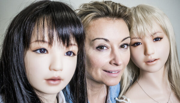 Megumi to typowa Szwedka, a Saori to bardziej Hiszpanka